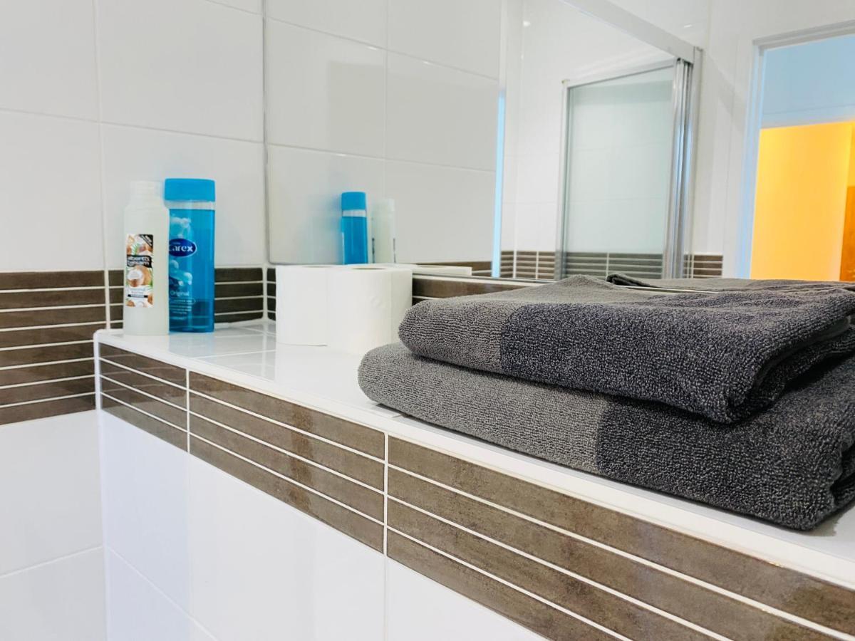 Spacious Two Bedroom Apartment In Balham Лондон Екстериор снимка