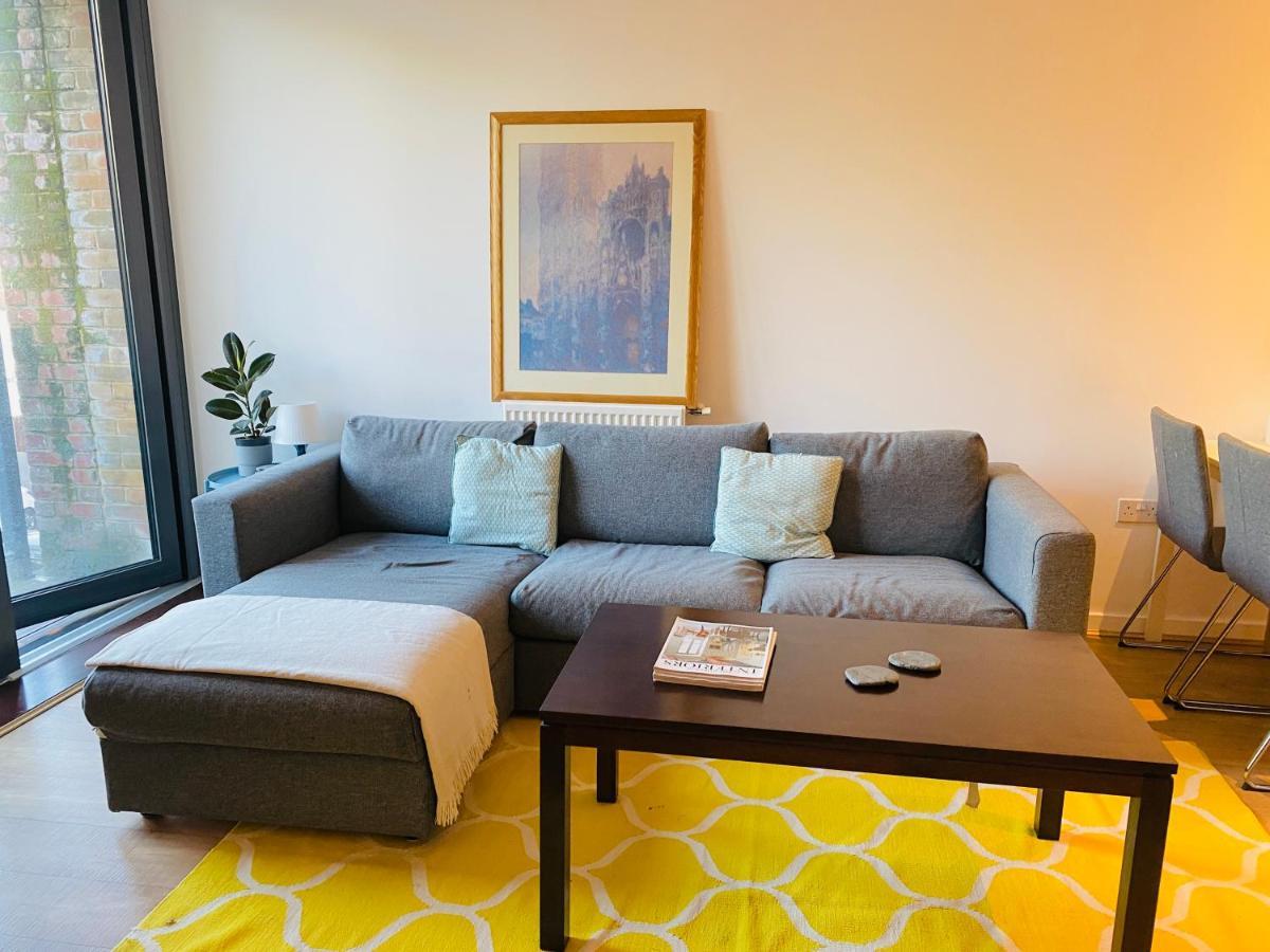 Spacious Two Bedroom Apartment In Balham Лондон Екстериор снимка